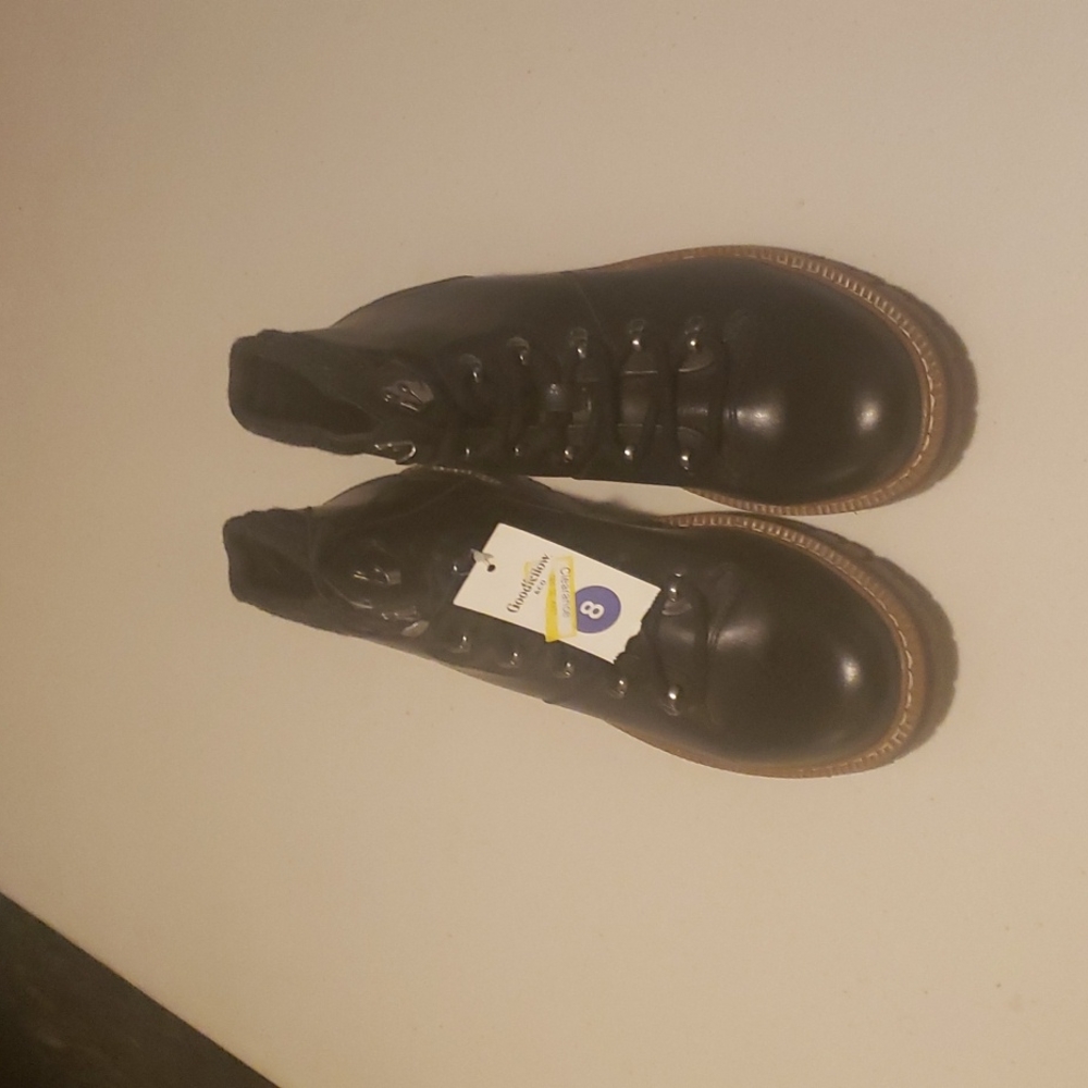 Boots - Picture 1 of 3